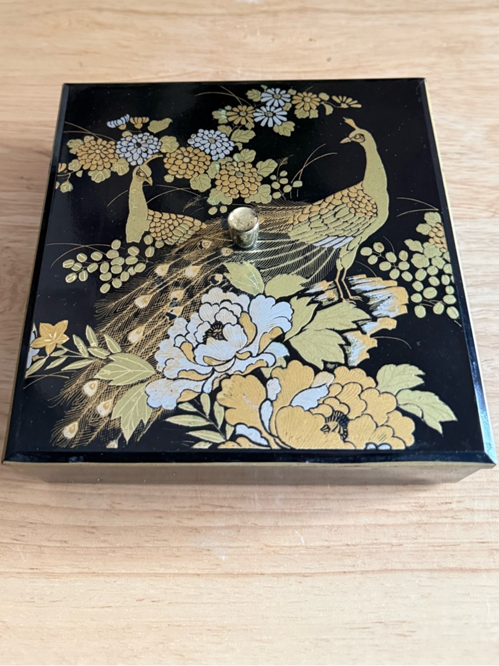 Vintage Otagiri Japan Black & Gold Lacquerware Peacock Peony Lidded Trinket Box - Picture 2 of 16